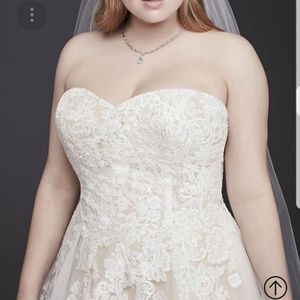Wedding dress